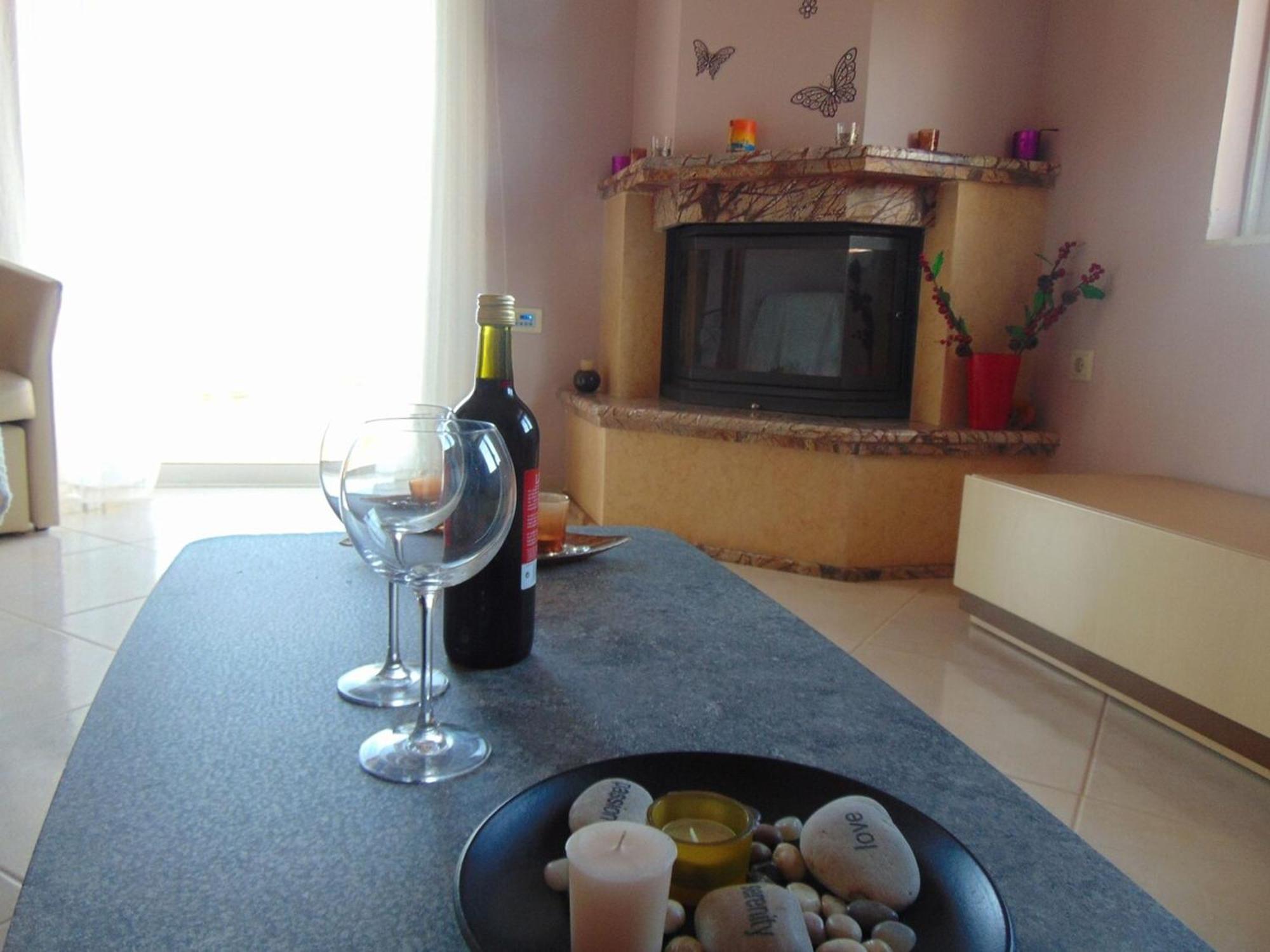 Comfy Beachfront Litinas Casa With Seaview خانيا المظهر الخارجي الصورة