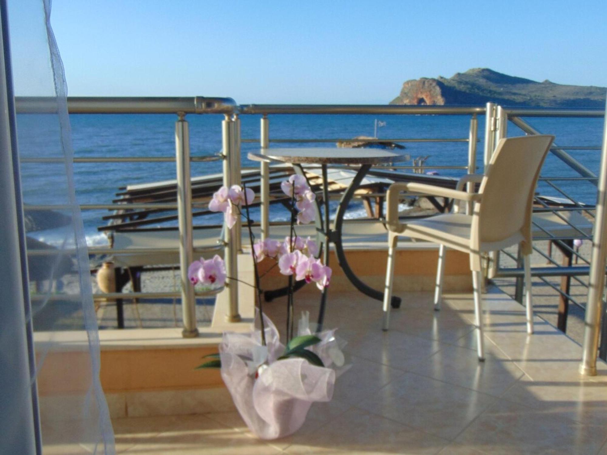 Comfy Beachfront Litinas Casa With Seaview خانيا المظهر الخارجي الصورة